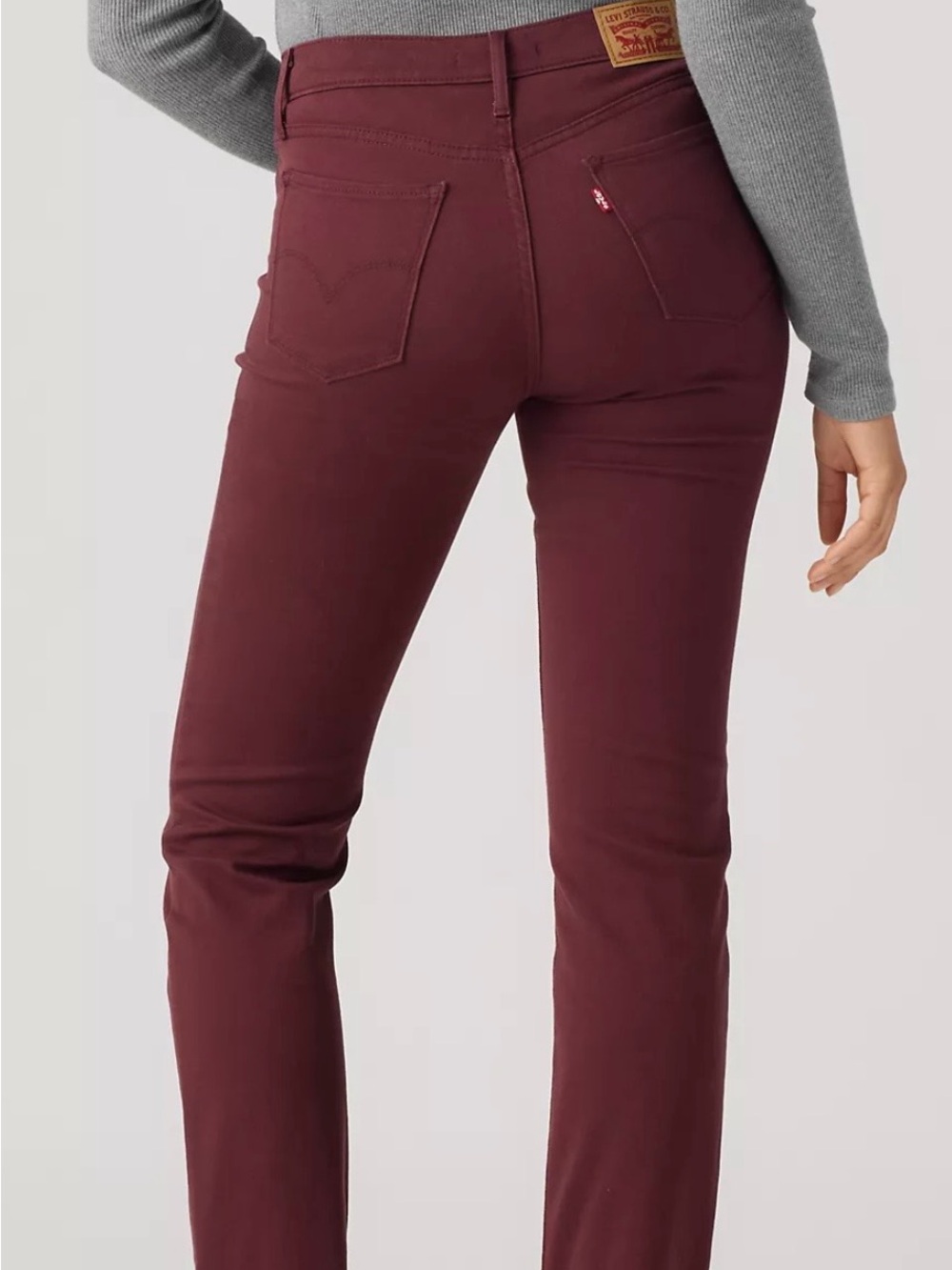 Levi's Women's Skinny Jeans in Wine/Burgundy Sz 28 waist